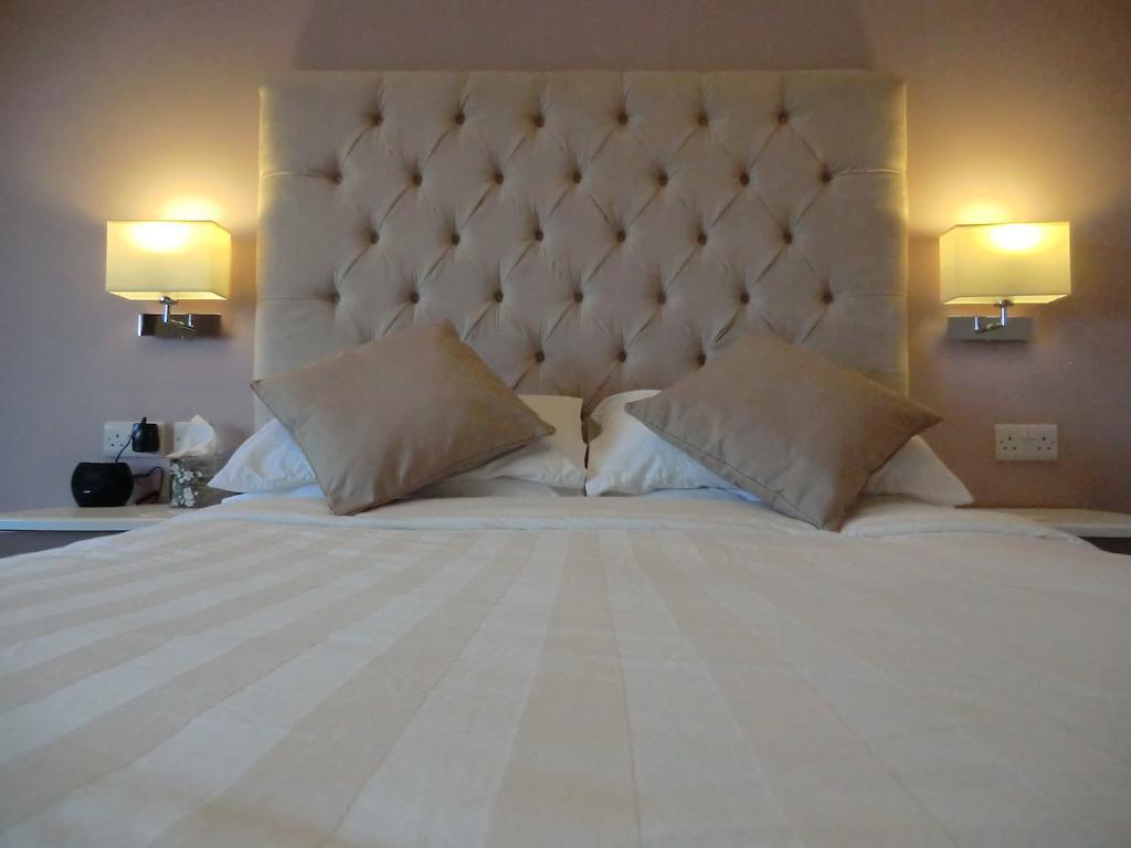 Coombe Dale Accommodation Lulsgate Bottom Ruang foto