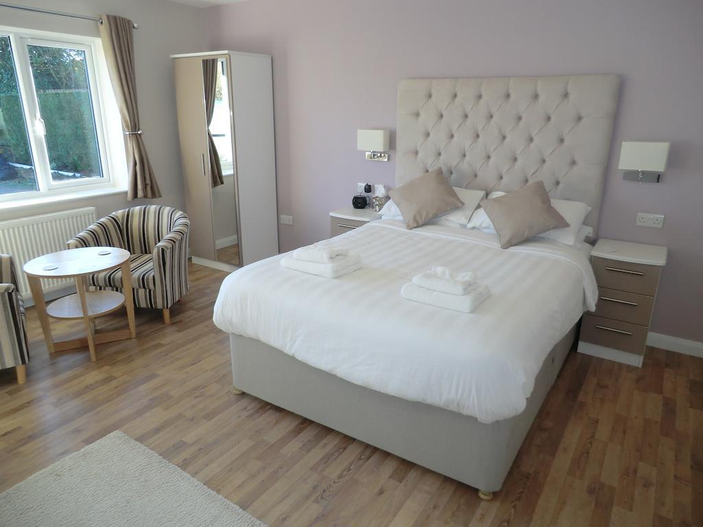 Coombe Dale Accommodation Lulsgate Bottom Ruang foto
