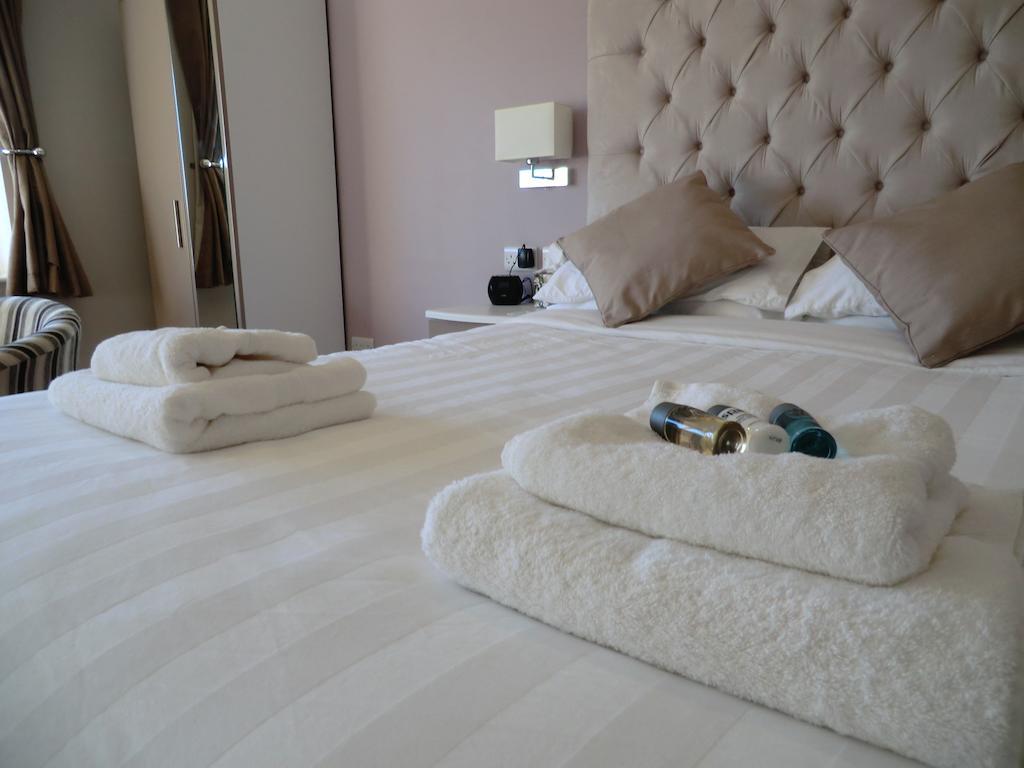 Coombe Dale Accommodation Lulsgate Bottom Ruang foto